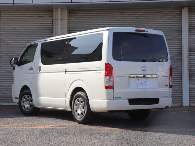 HIACE VAN-8