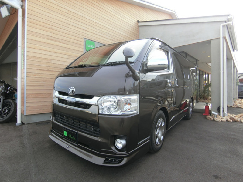 HIACE VAN-13