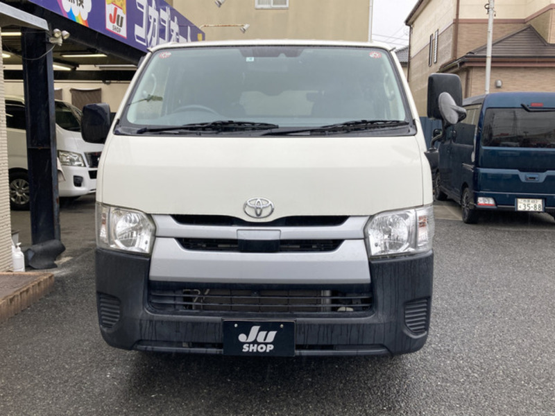 HIACE VAN-1