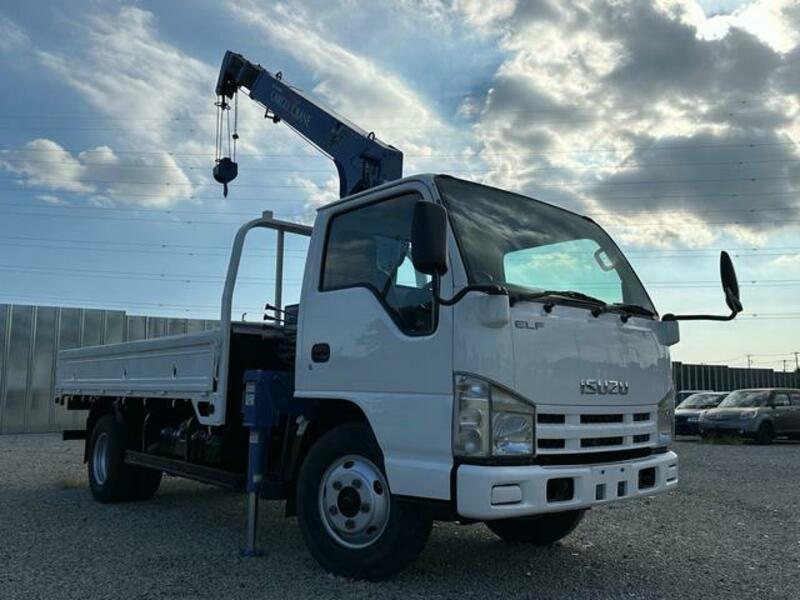 ISUZU　ELF