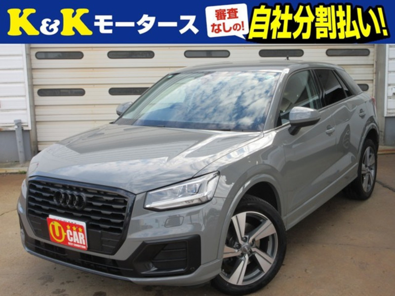 AUDI　Q2