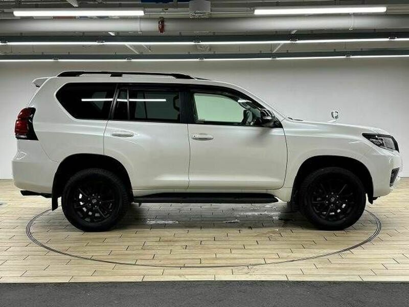 LAND CRUISER PRADO-17