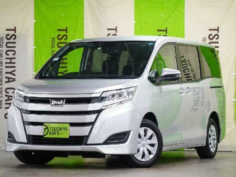 TOYOTA　NOAH