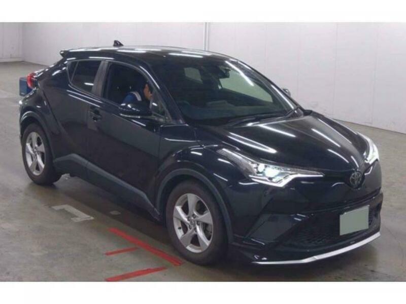 TOYOTA　C-HR