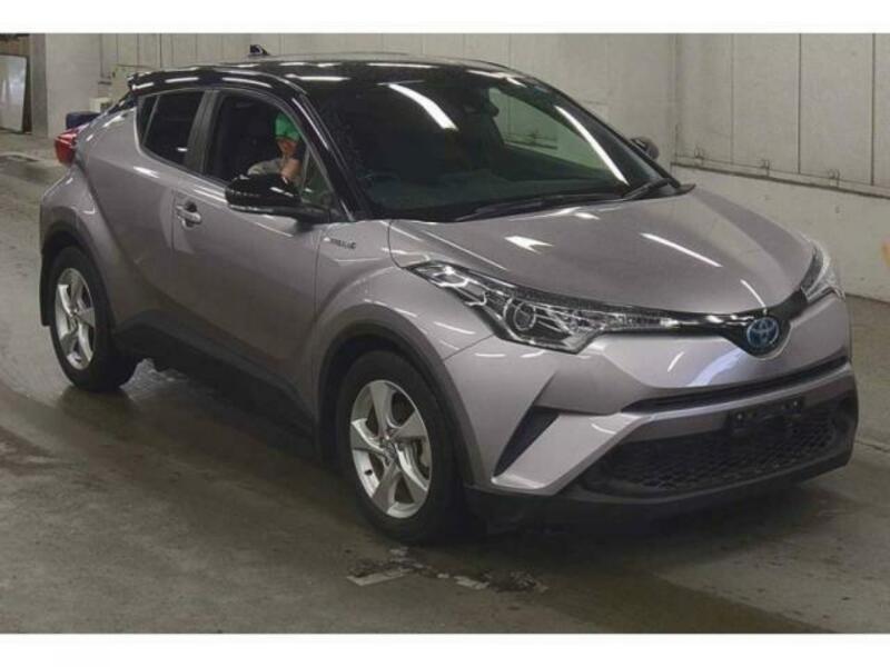 TOYOTA　C-HR