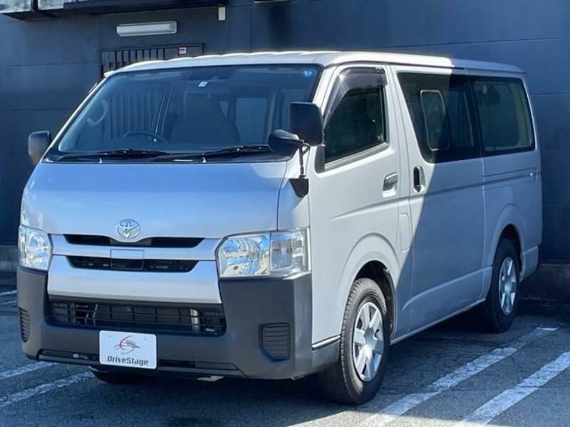 HIACE VAN-9