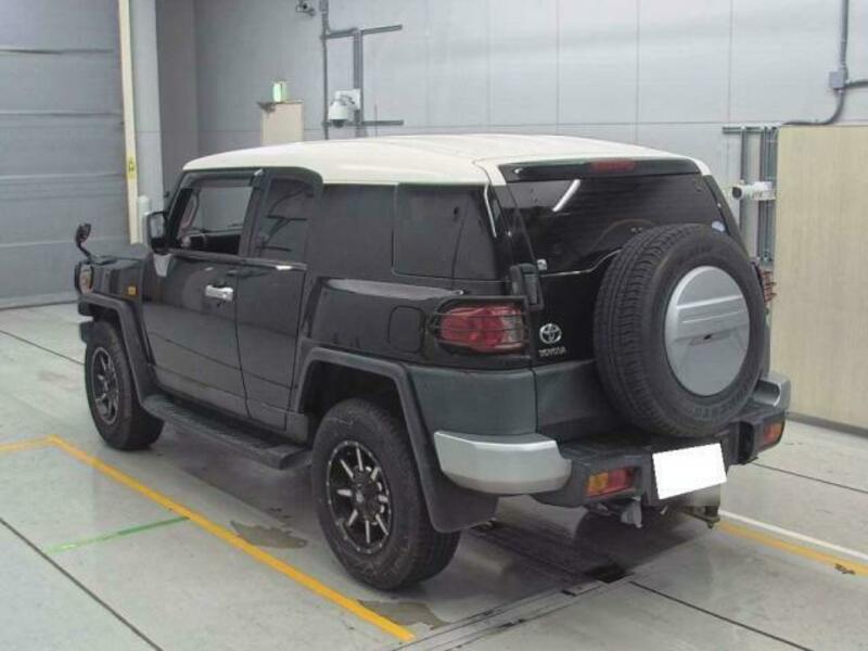 FJ CRUISER-3