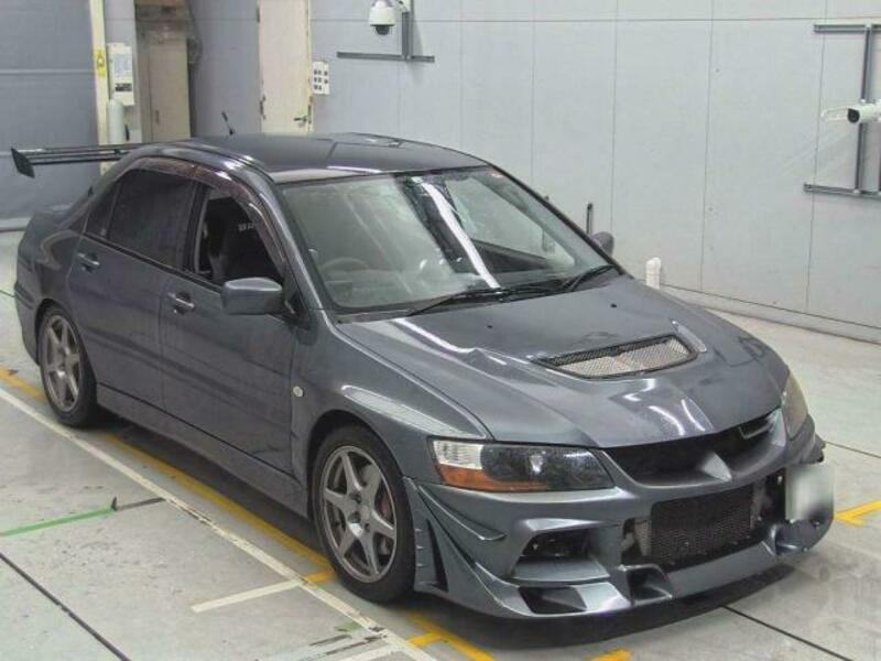 MITSUBISHI　LANCER