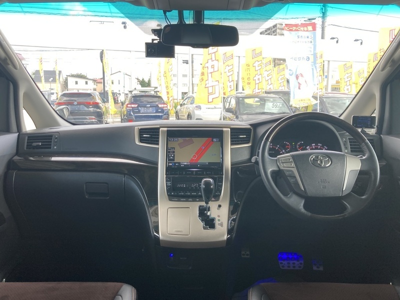 ALPHARD-22