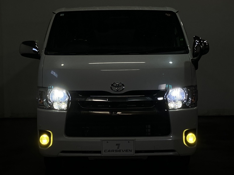 HIACE VAN-8