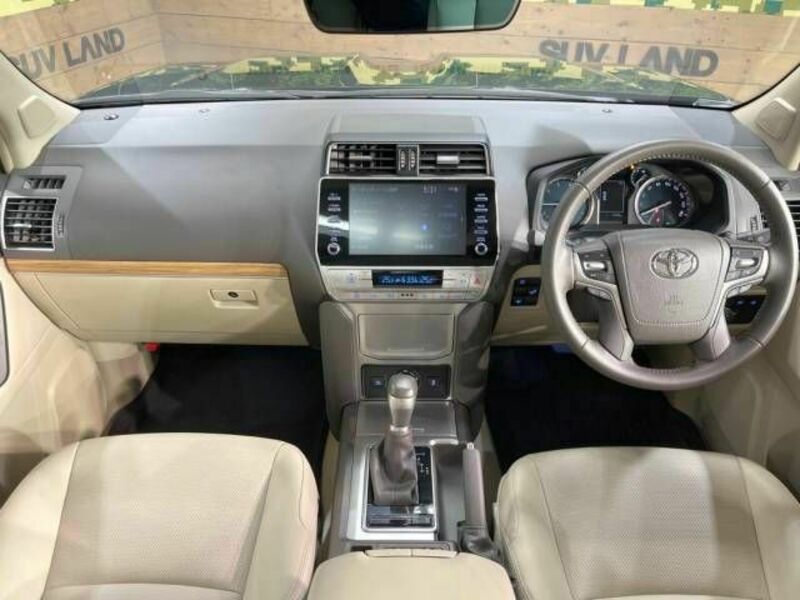 LAND CRUISER PRADO-1