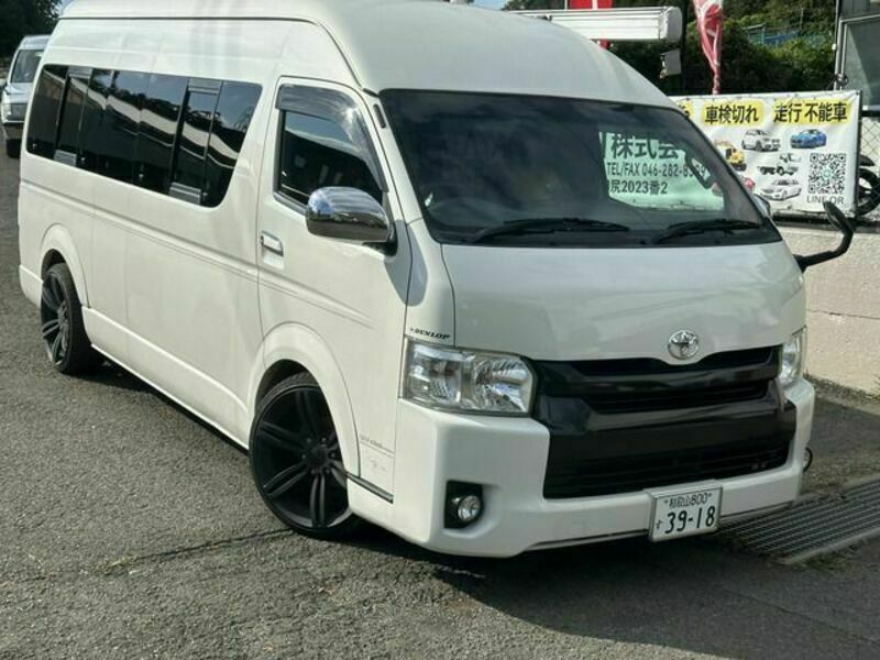 HIACE COMMUTER-2