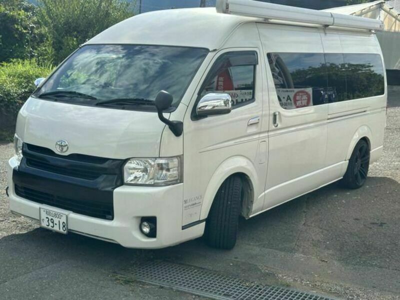 HIACE COMMUTER-4