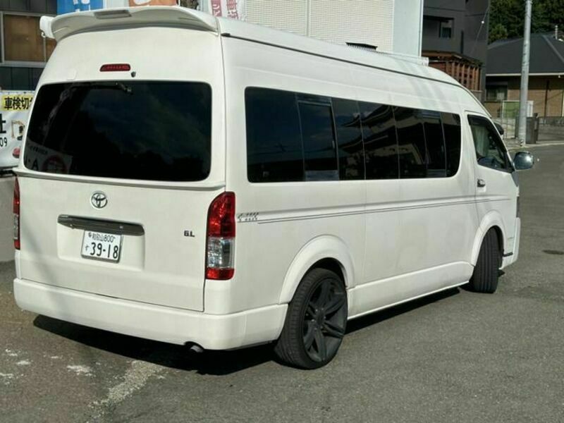 HIACE COMMUTER-5