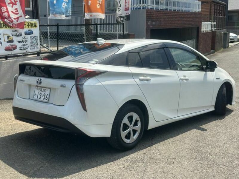 PRIUS-3