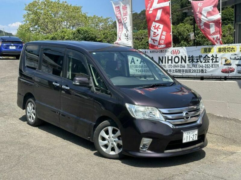 NISSAN　SERENA