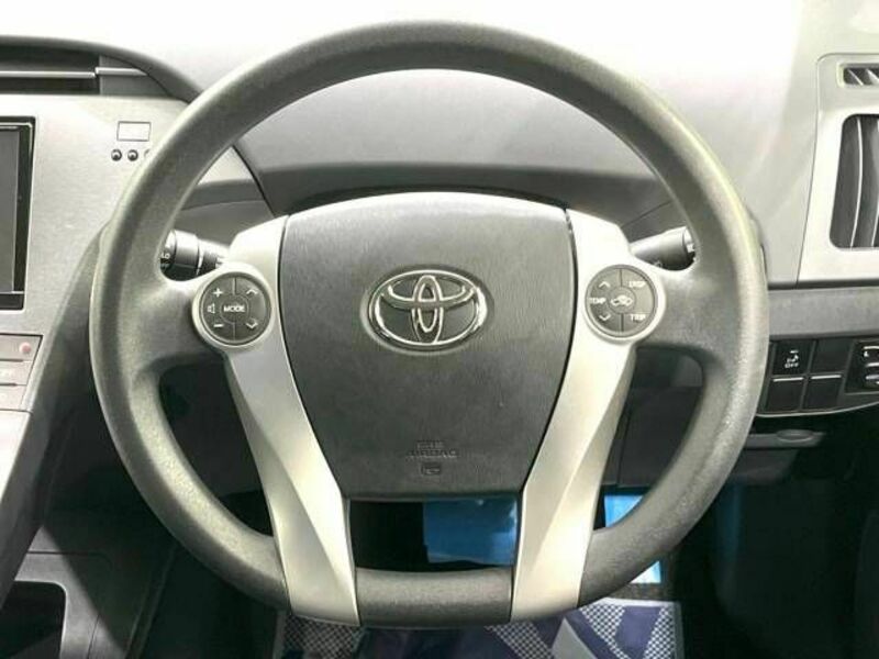 PRIUS-11