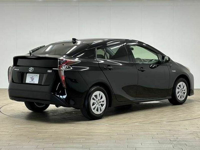 PRIUS-15