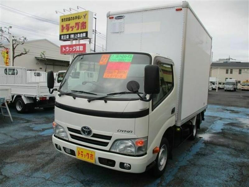 TOYOTA　DYNA