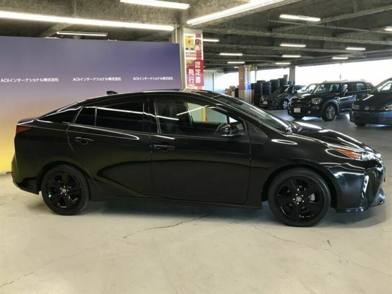 PRIUS-8