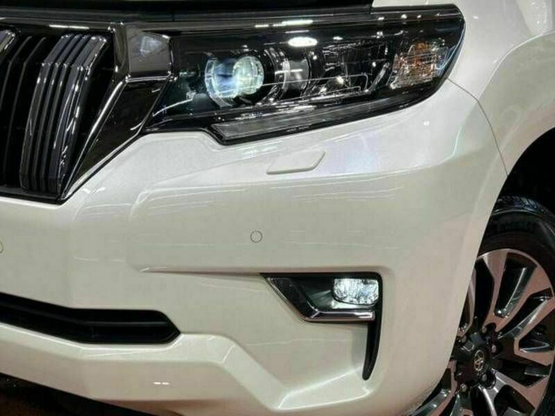 LAND CRUISER PRADO-12