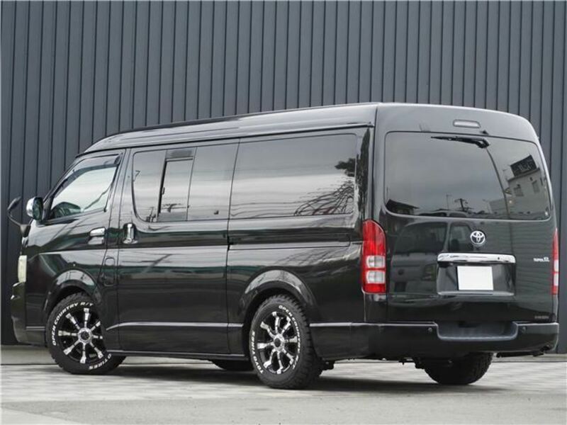 HIACE VAN-1