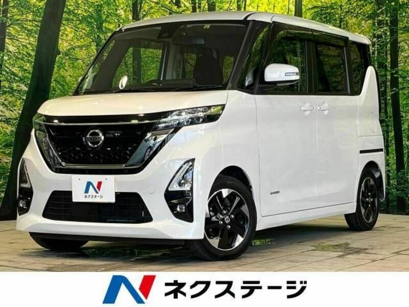 NISSAN　ROOX