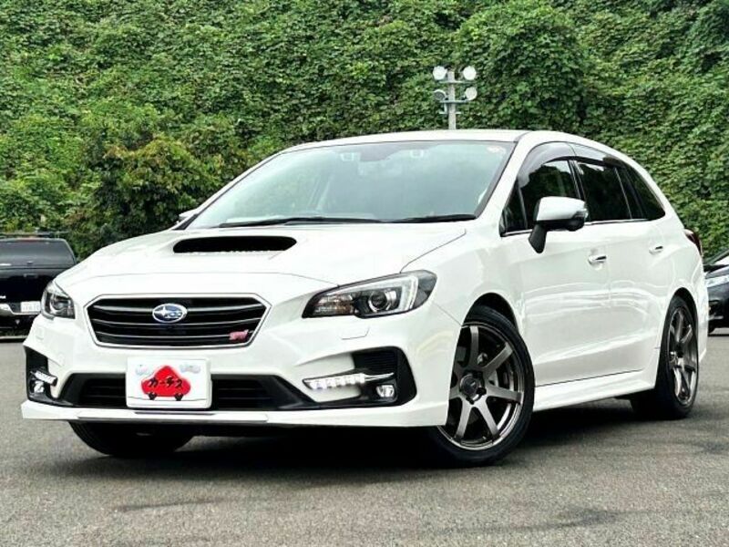 SUBARU　LEVORG