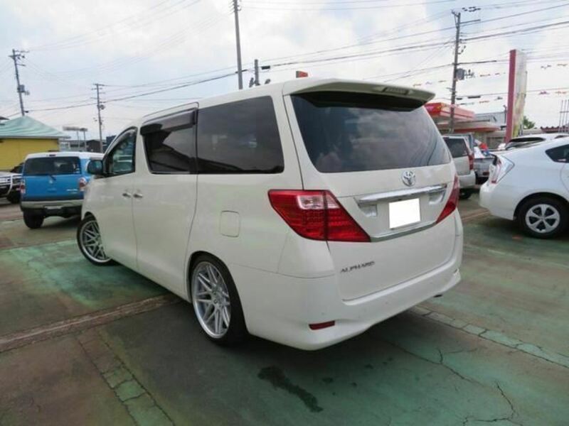 ALPHARD-9