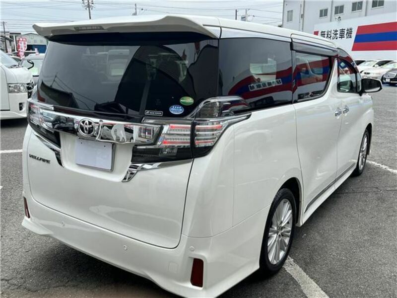 VELLFIRE-4