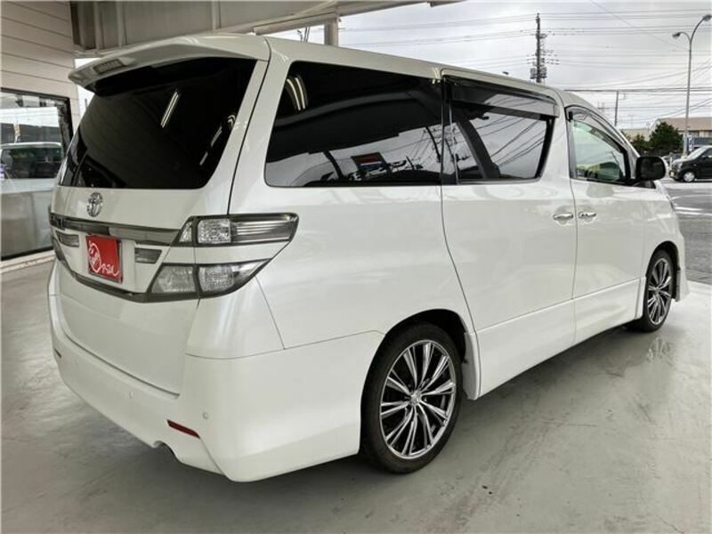 VELLFIRE-5