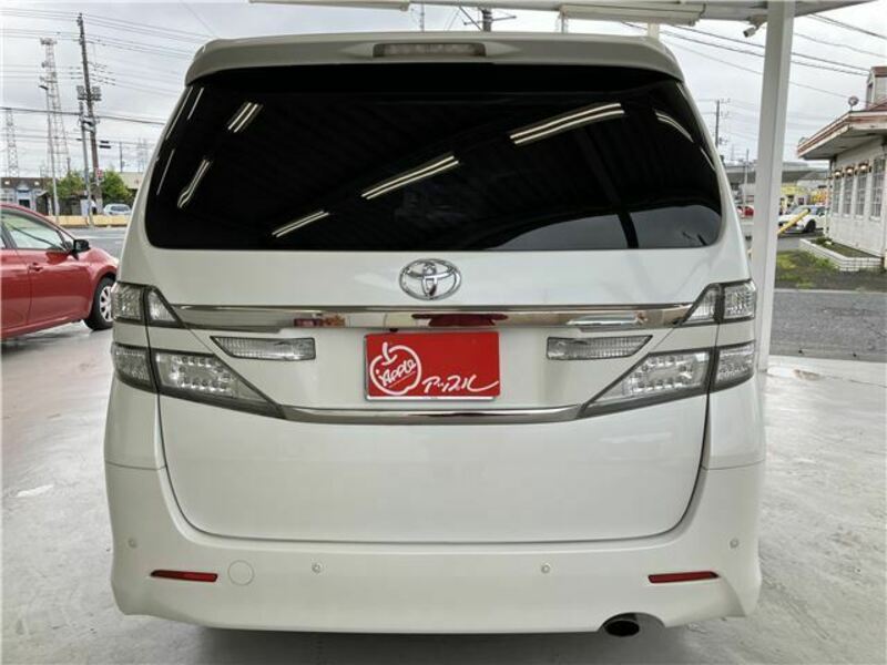 VELLFIRE-6