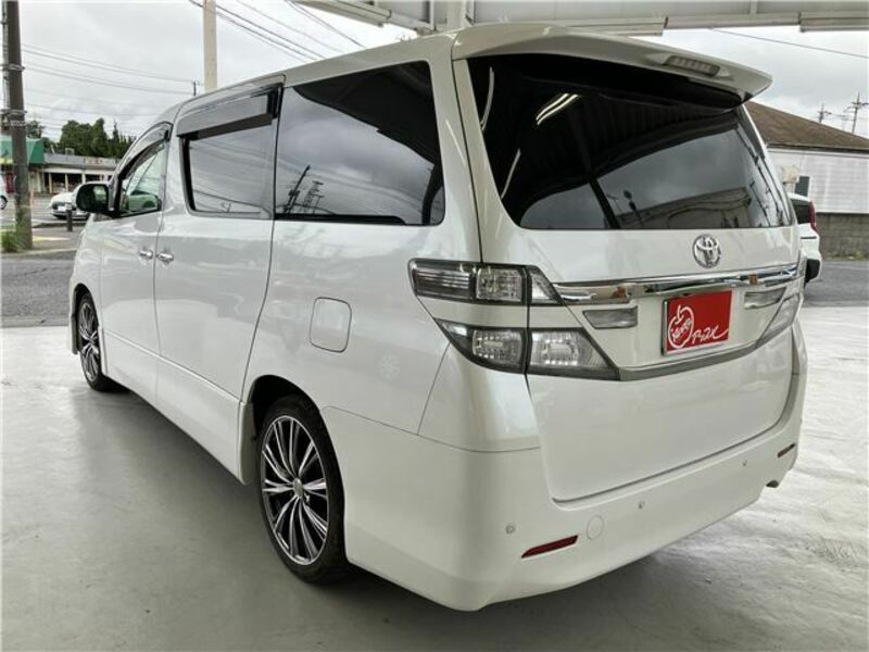 VELLFIRE-7