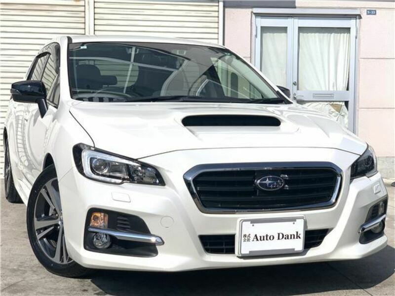 SUBARU　LEVORG