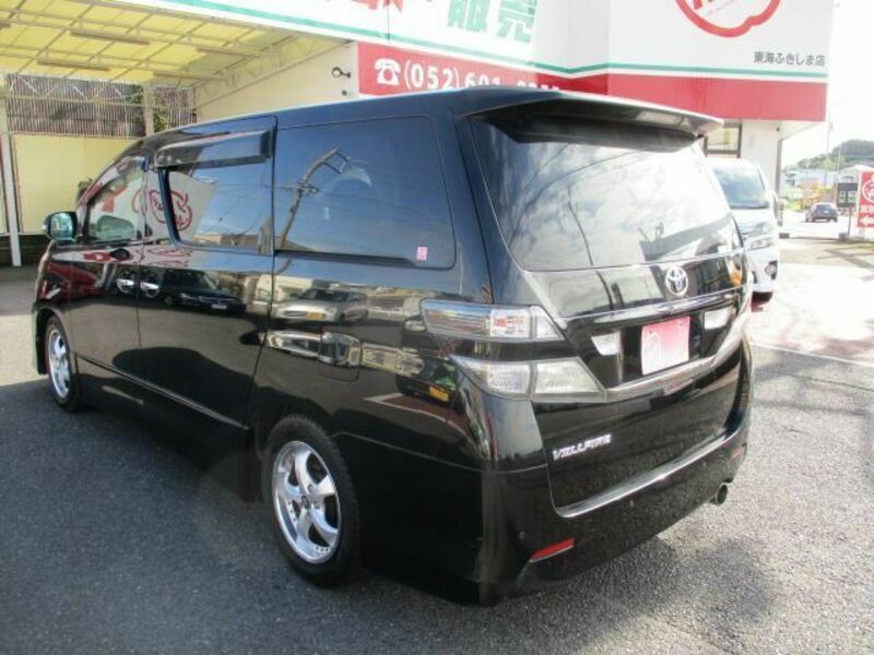 VELLFIRE-6