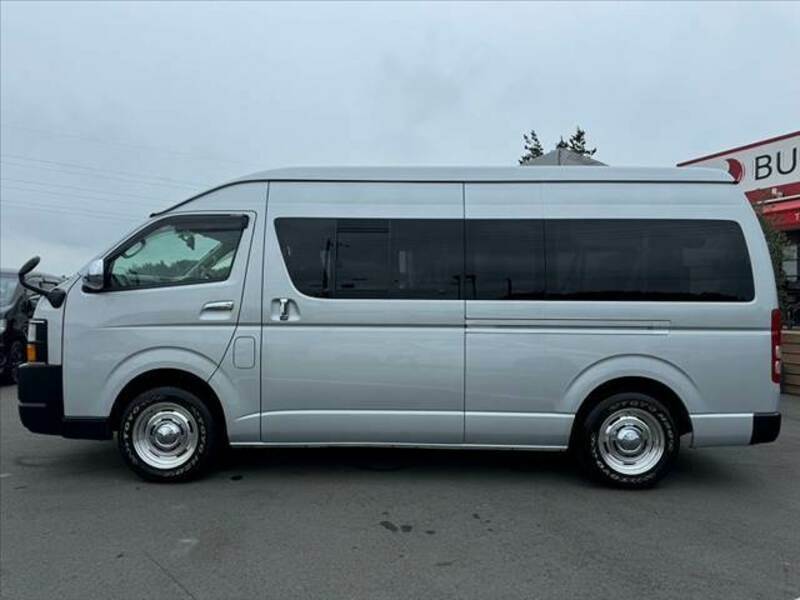 HIACE VAN-10