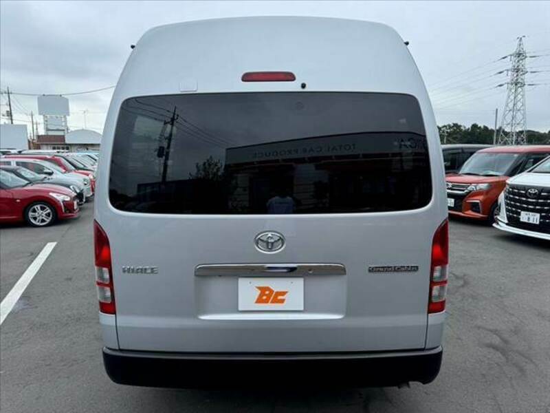 HIACE VAN-13