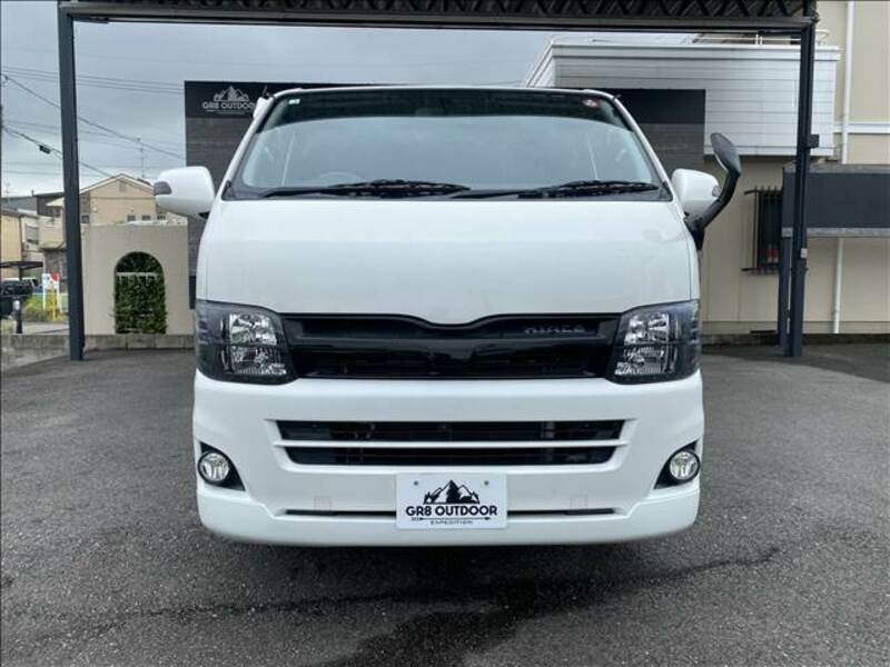 HIACE VAN-1