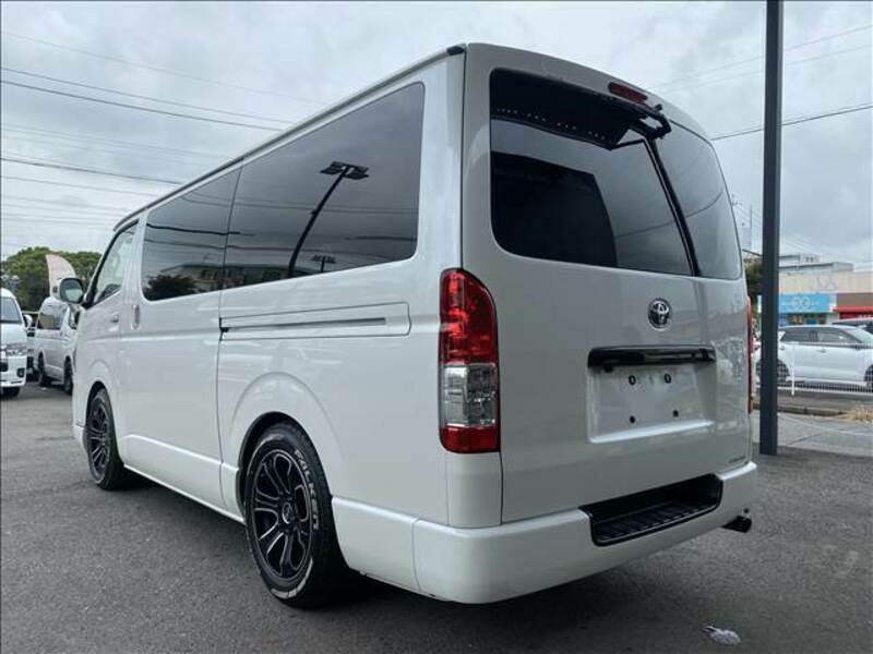 HIACE VAN-15