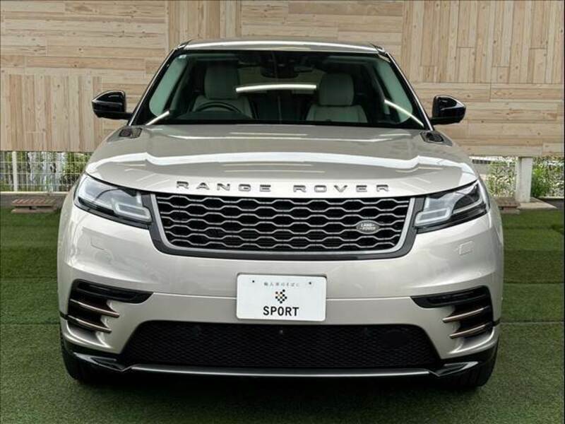 RANGE ROVER VELAR-12