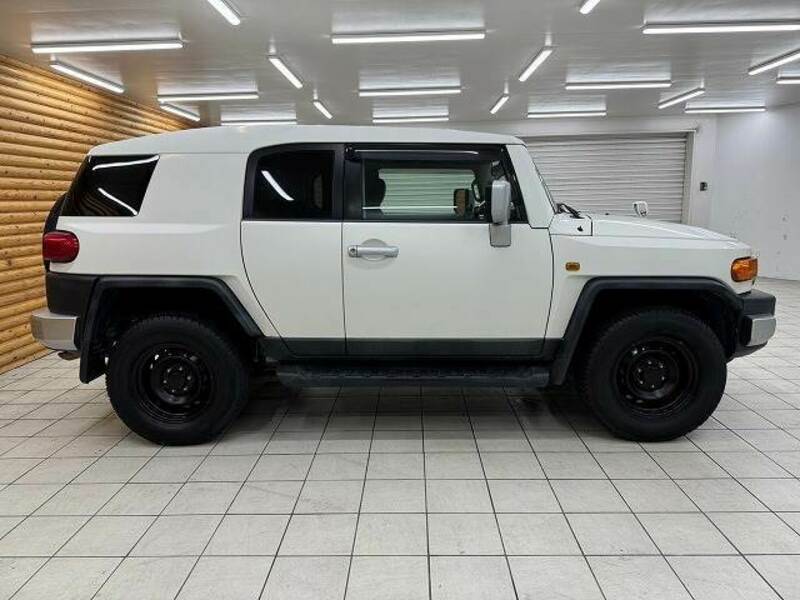 FJ CRUISER-17