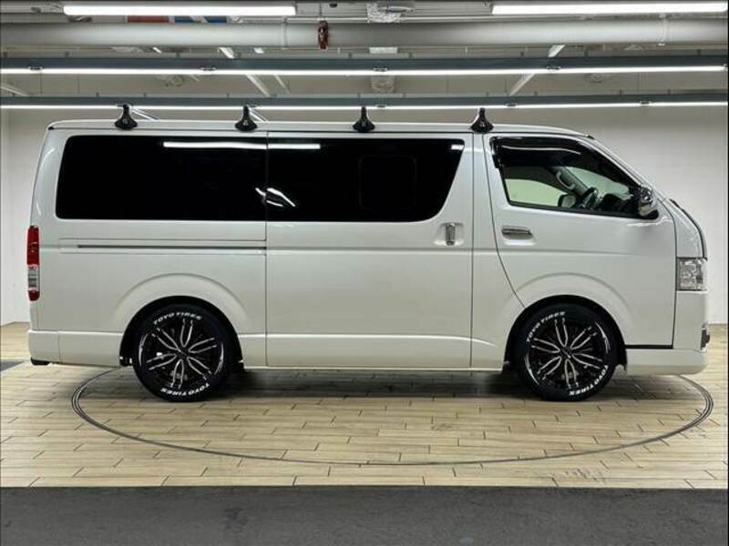 HIACE VAN-17