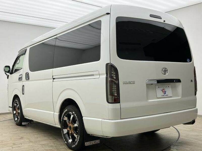 HIACE VAN-16