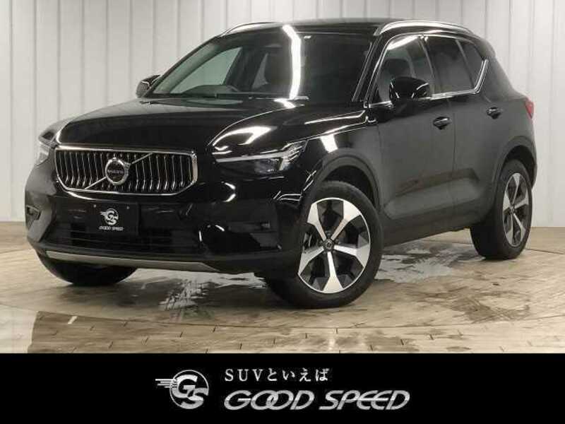 VOLVO　XC40