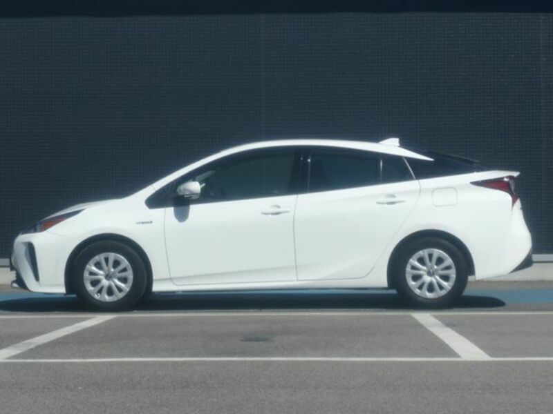 PRIUS-17