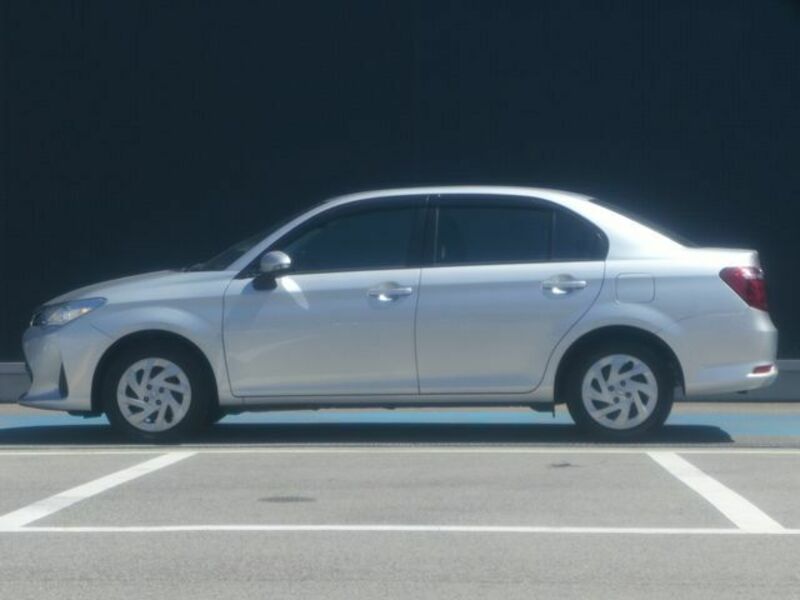 COROLLA AXIO-16