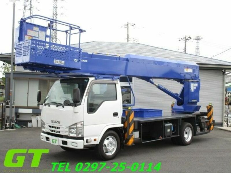 ISUZU　ELF