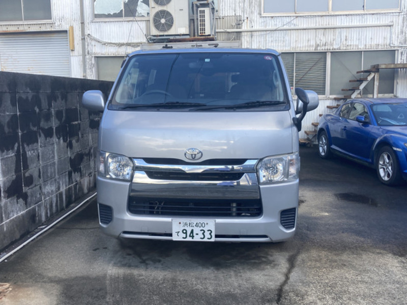 HIACE VAN-1