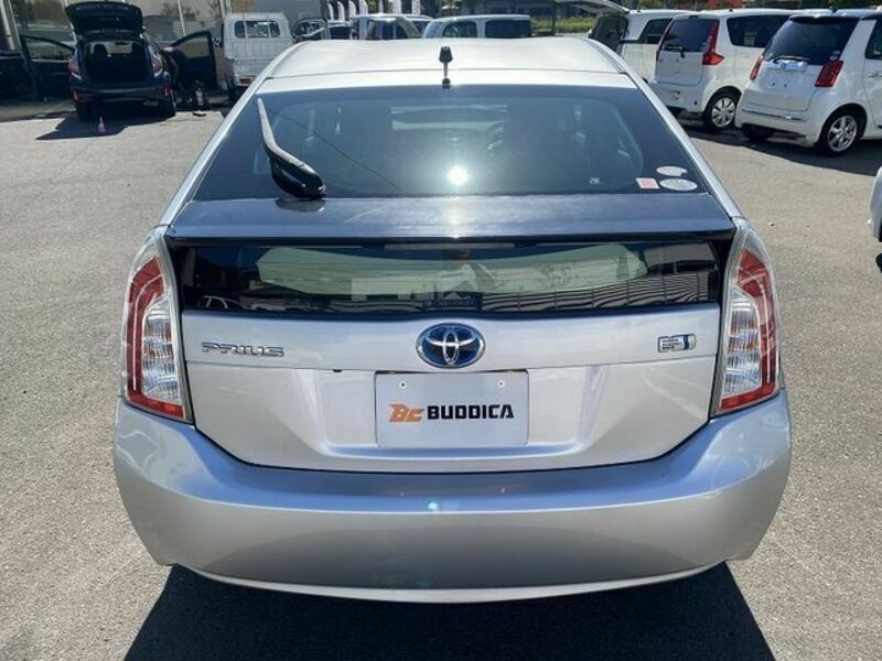 PRIUS-7