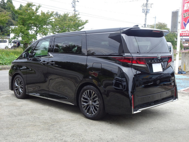 VELLFIRE-4